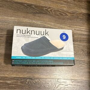 Nuknuuk Men's Gray Leather Slippers Sz 9 New in Box